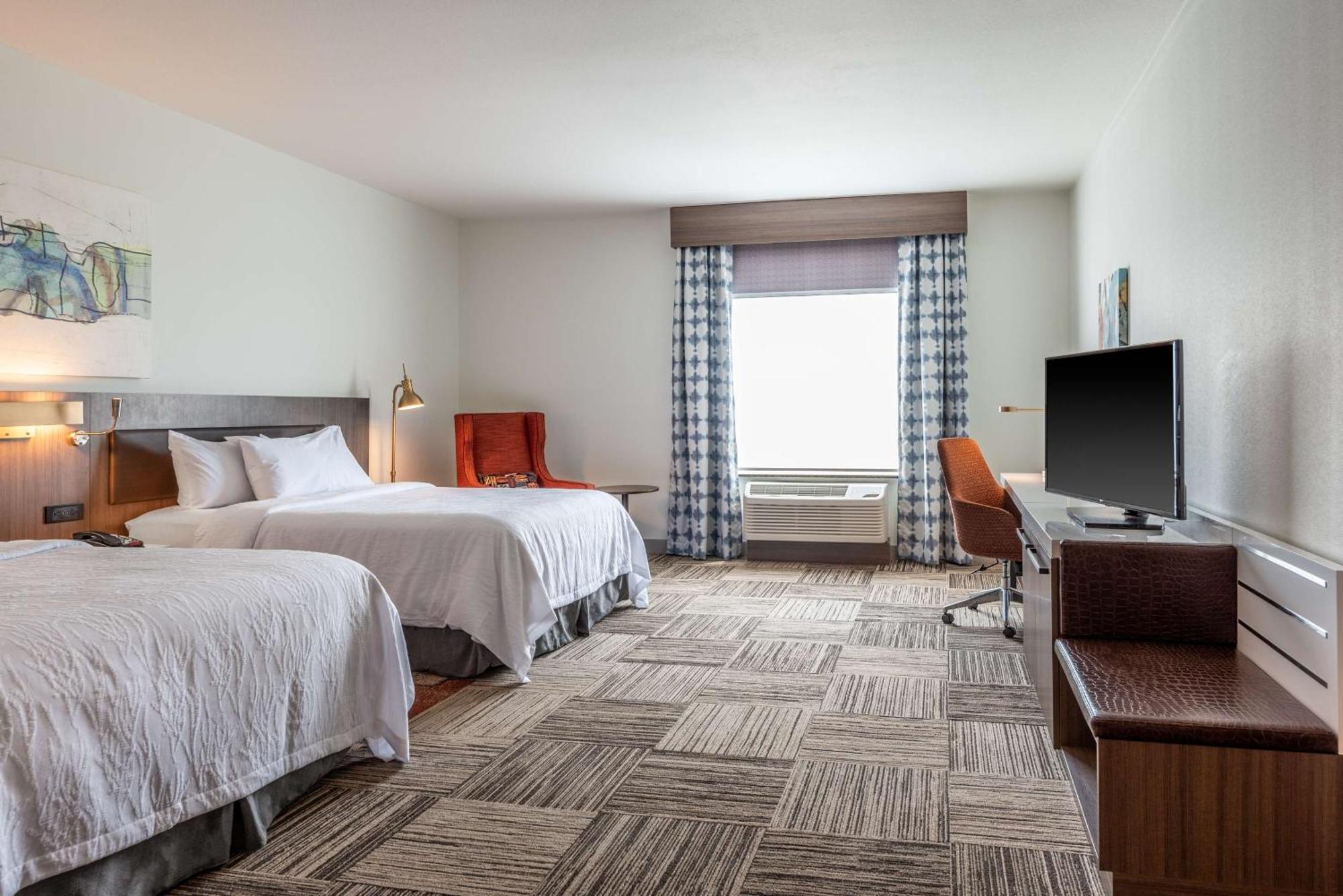 Hilton Garden Hotel 3*