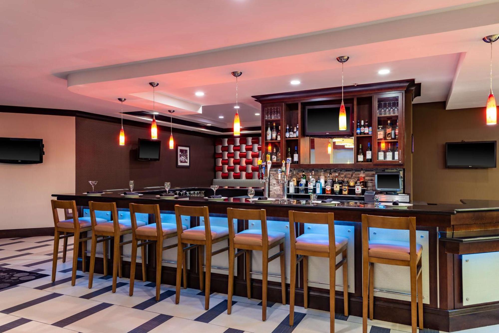 Hilton Garden Hotel